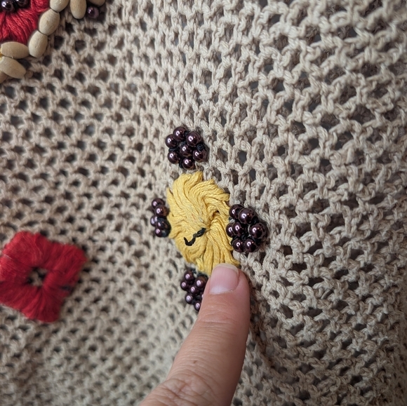 Vintage Medium Beaded Macrame Tan Beige Button Front V-neck Women's Vest *FLAWS - Picture 10 of 12